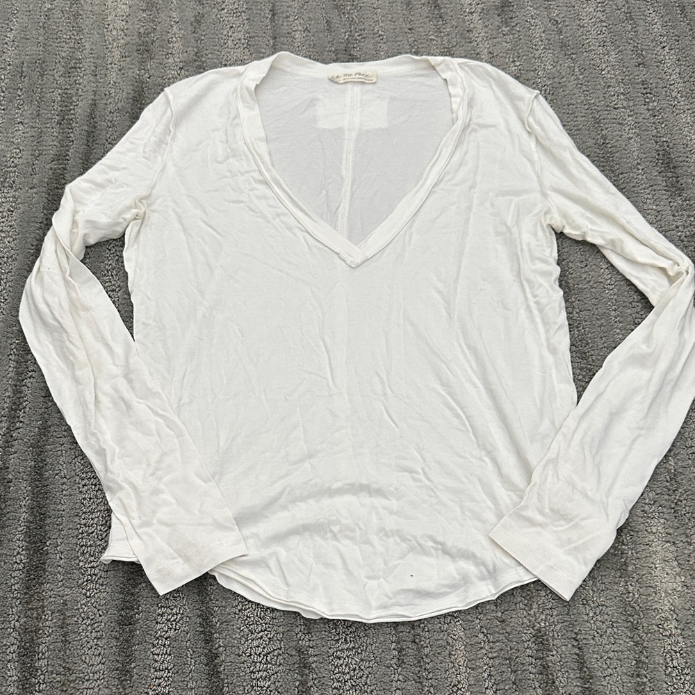 Women's White V-Neck Long Sleeve Top